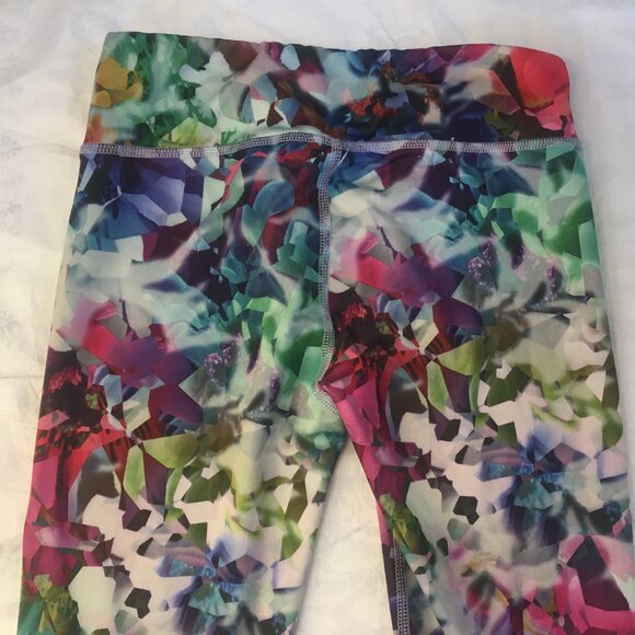 Live Love Dream Pretty Floral Capri Pants Womens Size XS Stretch Exercise Yoga - Picture 12 of 15
